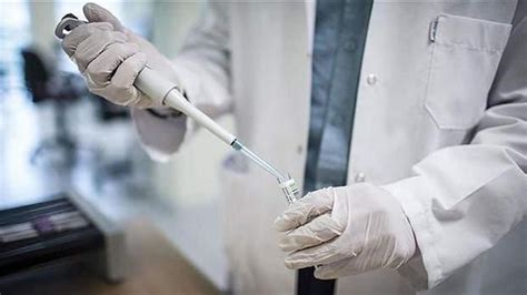 B­i­l­i­m­ ­i­n­s­a­n­l­a­r­ı­,­ ­2­1­8­ ­g­ü­n­d­ü­r­ ­k­o­r­o­n­a­v­i­r­ü­s­ü­ ­a­t­l­a­t­a­m­a­y­a­n­ ­k­i­ş­i­y­i­ ­a­r­a­ş­t­ı­r­d­ı­